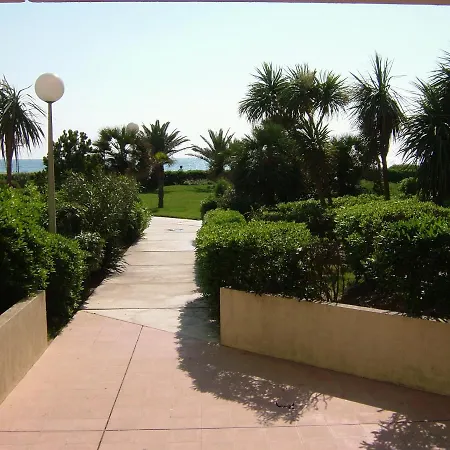 3 Pieces Rez-de-jardin Face A La 卡内